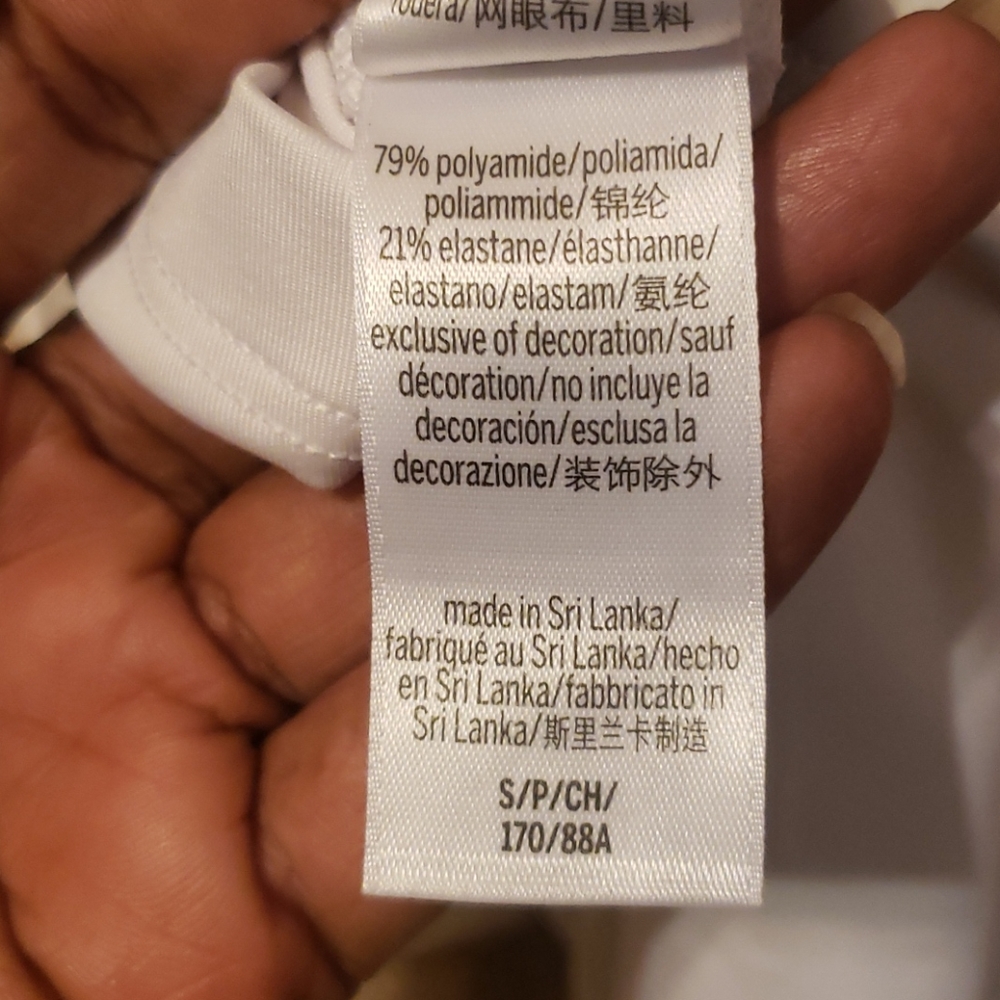 Victoria Secret Women's Sport White Tank - Picture 4 of 10